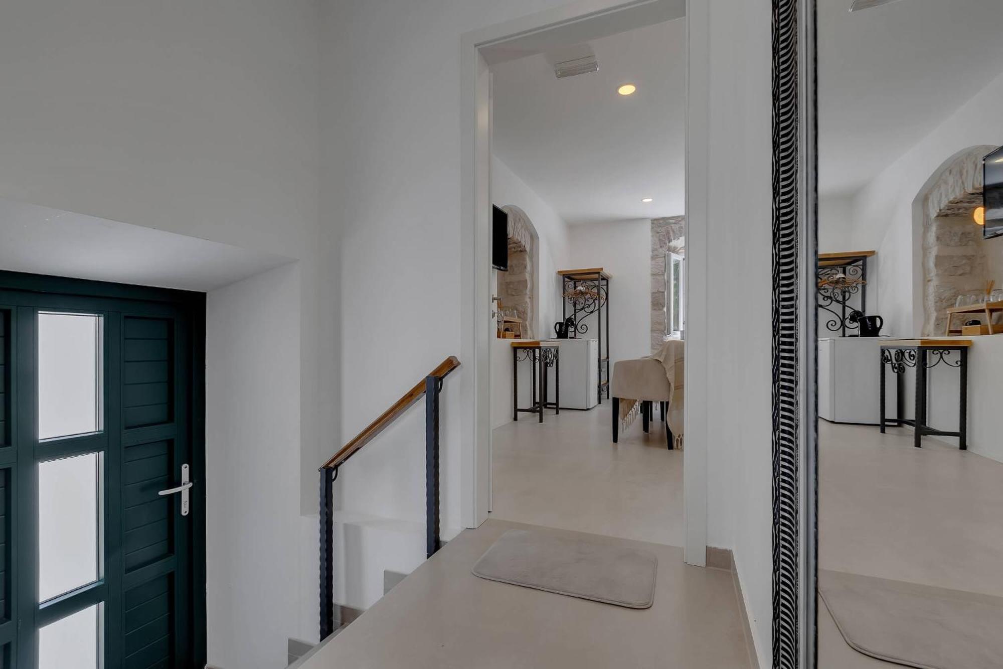 Luxury Rooms Palace B&B Makarska Exteriör bild