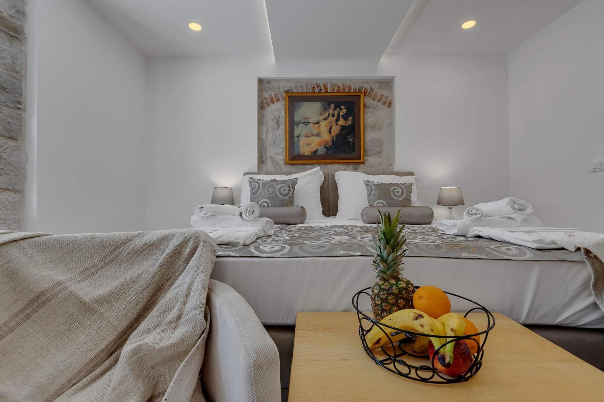 Luxury Rooms Palace B&B Makarska Exteriör bild