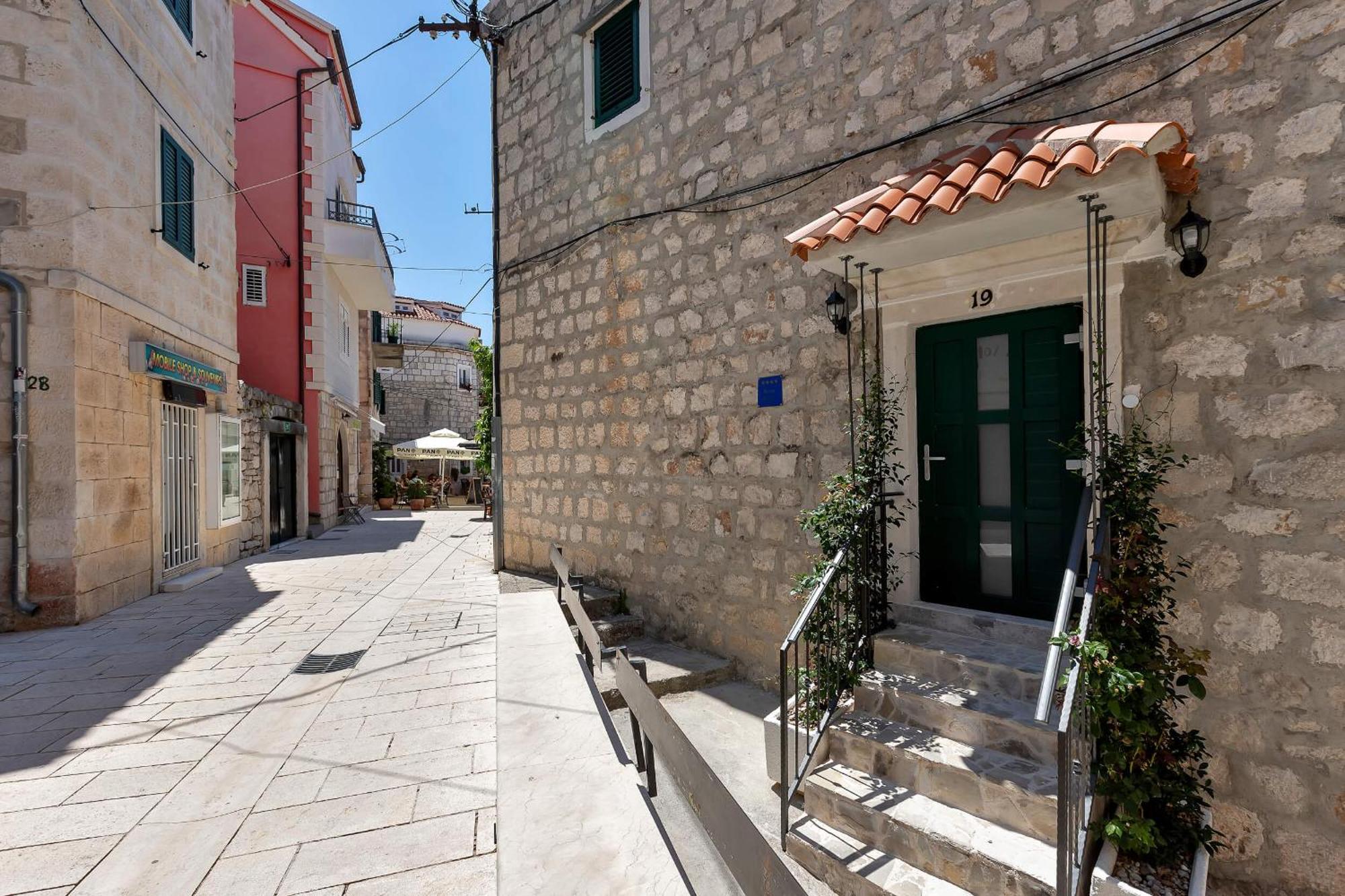 Luxury Rooms Palace B&B Makarska Exteriör bild