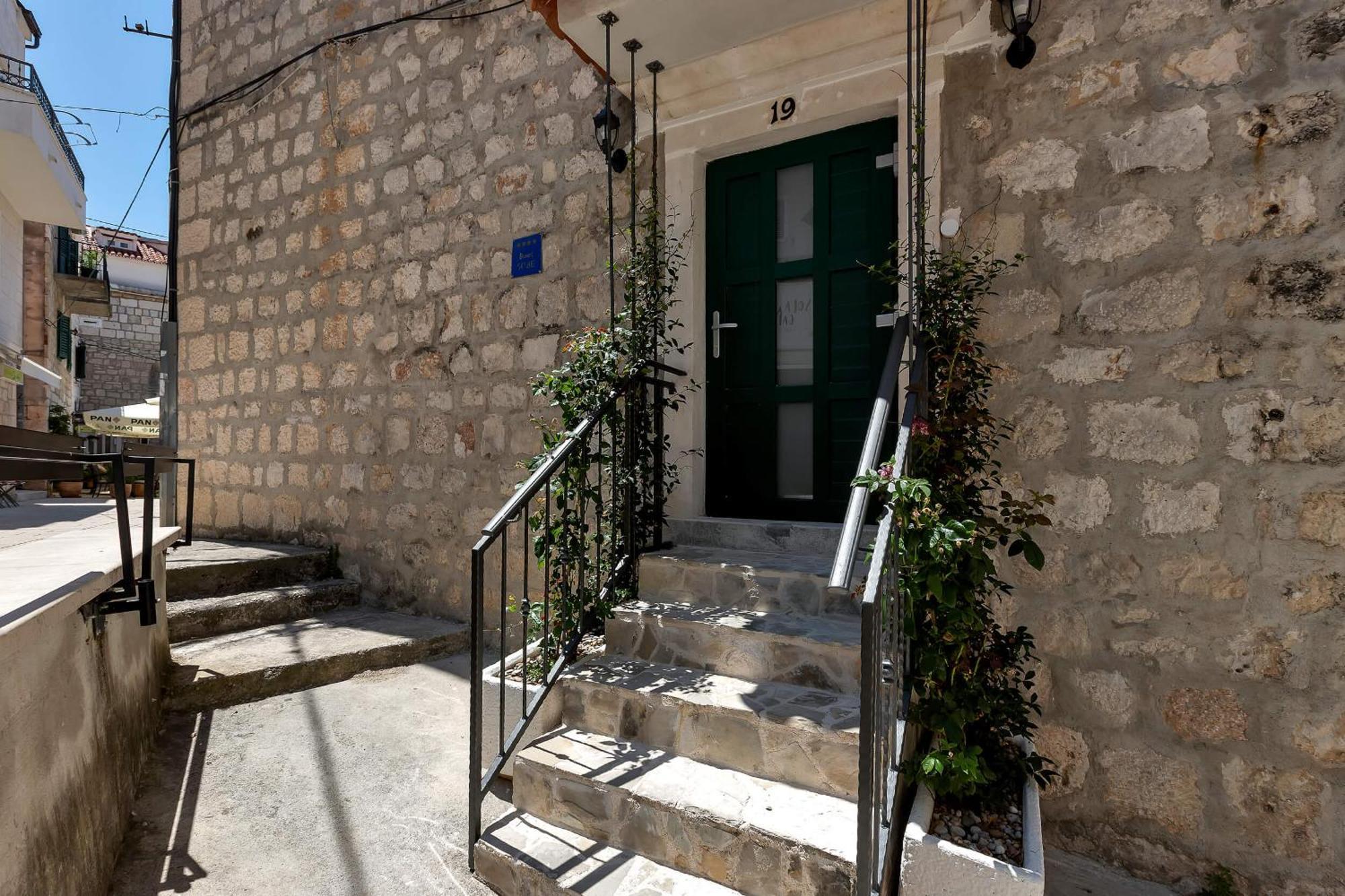 Luxury Rooms Palace B&B Makarska Exteriör bild