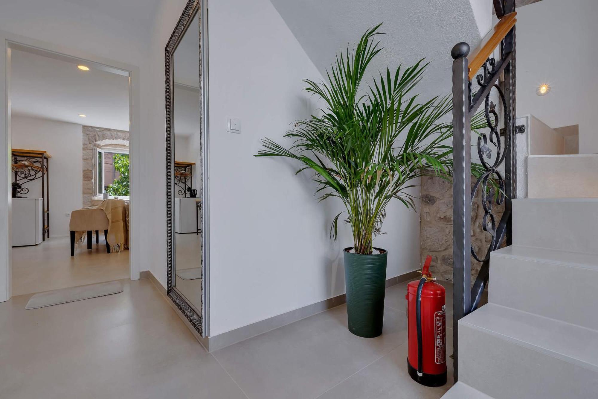 Luxury Rooms Palace B&B Makarska Exteriör bild